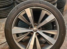"Audi Q7 Q8" diskləri 285/45 R21 