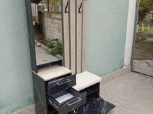 Dəhliz dolabı