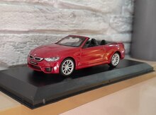 "BMW M4 cabrio" modeli 