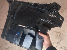 "BMW G30" kirşəsi