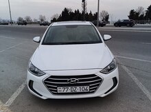 Hyundai Elantra, 2017 il