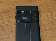 Vertu Signature Touch Bentley 64GB/2GB