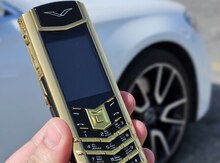 Vertu Signature S Design Yellow Gold Keys 4GB