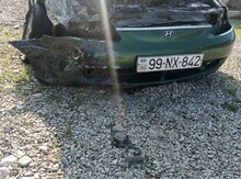 Hyundai Elantra, 1997 il