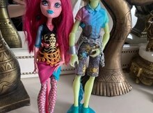 "Monster high" kuklaları