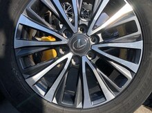 “Lexus" diski R20