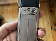 Telefon "Vertu"