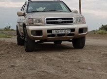 Nissan Pathfinder, 2000 il