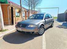 Volkswagen Passat, 2003 il