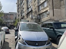 Mitsubishi Grandis, 2005 il