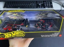 "Hot Wheels Premium Advan Racing Team" avtomobilləri 