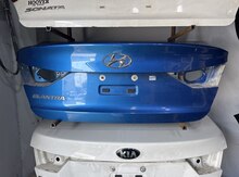 "Hyundai Elantra 2017" baqajları