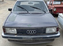 Audi 100, 1982 il