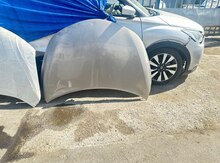 "Nissan Sentra" kapotu