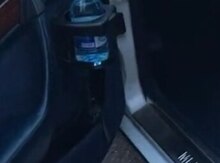 "Mercedes W124" üçün stəkan qabı