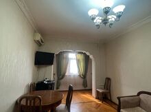 2-otaqlı mənzil kirayə verilir, İnşaatçılar m., 50 m²