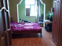 2-otaqlı mənzil kirayə verilir, Nizami r., 65 m²