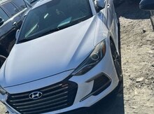 Hyundai Elantra, 2018 il