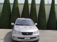 Mitsubishi Airtrek, 2001 il