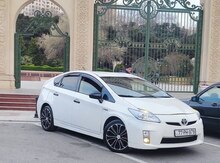 "Toyota Prius, 2010 il" icarəsi