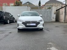 Hyundai Elantra, 2018 il