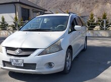 Mitsubishi Grandis, 2003 il