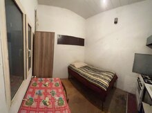 Həyət evi kirayə verilir, İnşaatçılar m.