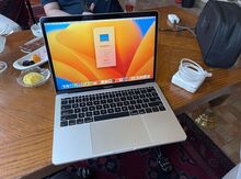 Apple MacBook Pro 