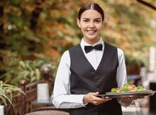 Ofisiant işi axtarıram