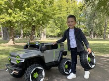Uşaq avtomobili "jeep M222BH"