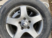 "Volkswagen Touareg" təkərləri 255.60 R17