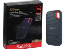 External SSD “SanDisk 2TB Extreme Portable SSD (SDSSDE61-2T00-G25)"