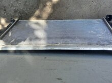 "Opel Vectra B"  radiatoru 
