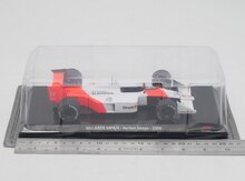 "Mclaren F1 MP4/4 Ayrton Senna 1988" modeli