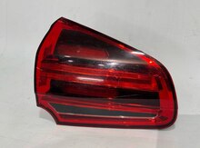 "Porsche Cayenne" stop işığı