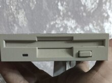 Disk yuvası "Samsung Floppy"