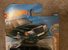 "Hot wheels E Class" modeli