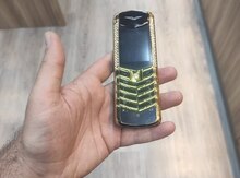 Vertu V8 Pro
