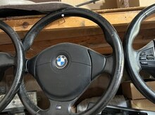 "BMW M" sükanı