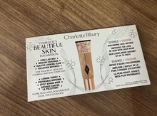 "Charlotte Tilbury" tonal kremi
