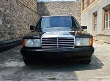 Mercedes 190, 1990 il