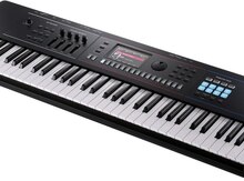 Sintezator "Roland JUNO D-6"