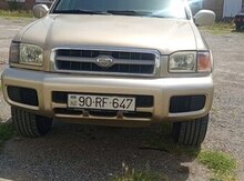 Nissan Pathfinder, 2000 il