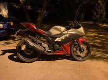 Motosiklet Yamaha R15, 2013 il