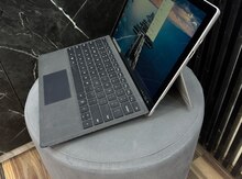 Microsoft Surface 
