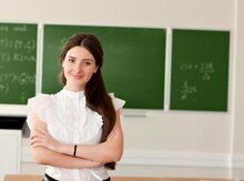 Müəllim işi axtarıram