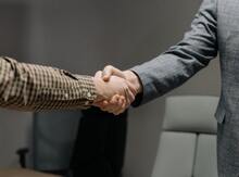 Ofis-menecer işi axtarıram