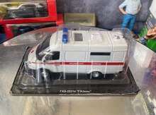 Коллекционная модель "GAZ-32214 Gazel Ambulance  2003"