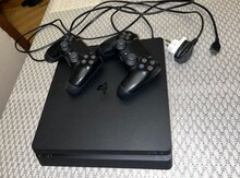 Playstation 4 slim