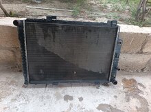 "Mercedes" radiatoru